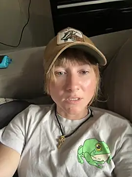 alluringpixie online show from March 9, 2026, 4:11 pm