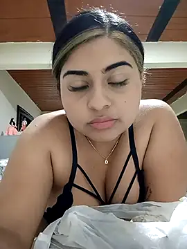 MariaPaula22  online show from December 22, 2025, 8:00 am