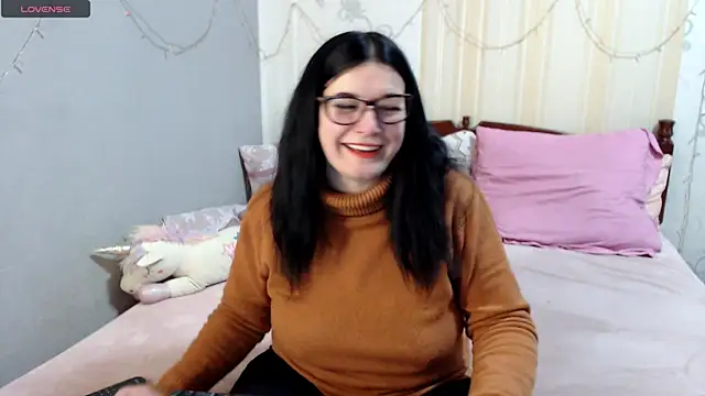 Snapshot of SashaBond chatting on February 18, 2026, 2:46 pm SashaBond online show from February 18, 2026, 2:46 pm