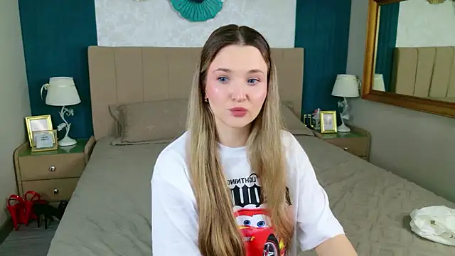 Lina Sinerz online show from February 14, 2026, 8:27 pm