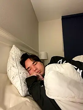 Snapshot of phantom898983 chatting on January 15, 2026, 4:22 pm phantom898983 online show from January 15, 2026, 4:22 pm