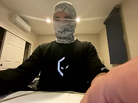 phantom898983 online show from March 4, 2026, 5:35 am