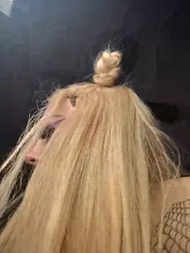 SpiderRose online show from December 16, 2025, 6:07 am