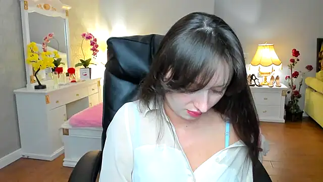 Snapshot of RosiAlina chatting on July 16, 2026, 8:09 am RosiAlina online show from July 16, 2026, 8:09 am