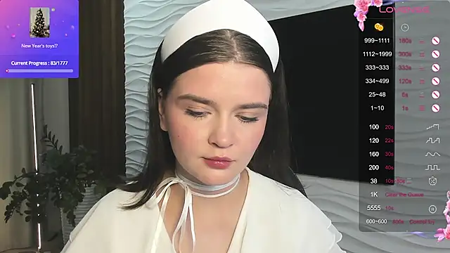 Snapshot of LanaTreades chatting on December 20, 2025, 1:07 pm LanaTreades online show from December 20, 2025, 1:07 pm