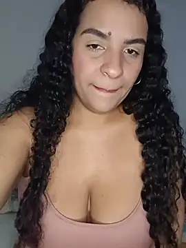 hot bruntte online show from July 19, 2026, 5:55 am