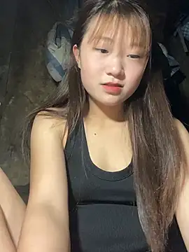 hinata-xx online show from April 5, 2026, 4:15 pm