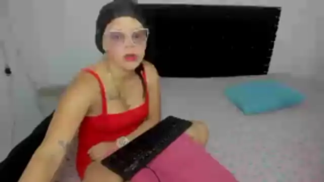 Snapshot of Alondra77_sexy chatting on December 16, 2025, 2:44 pm Alondra77 sexy online show from December 16, 2025, 2:44 pm