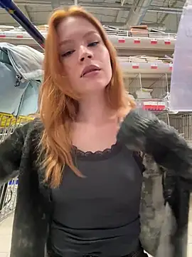 Snapshot of _Little_Ginger chatting on February 21, 2026, 3:51 am Little Ginger online show from February 21, 2026, 3:51 am