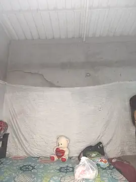 Charlott smi online show from March 26, 2026, 6:02 pm