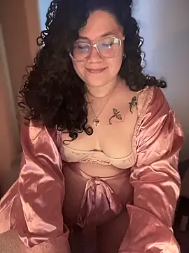 Snapshot of VanesssaMilf_ chatting on December 18, 2025, 9:10 pm VanesssaMilf online show from December 18, 2025, 9:10 pm