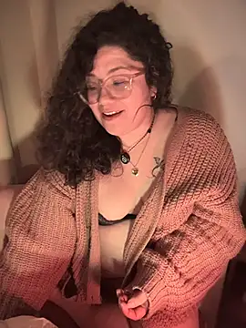 Snapshot of VanesssaMilf_ chatting on January 10, 2026, 6:04 am VanesssaMilf online show from January 10, 2026, 6:04 am