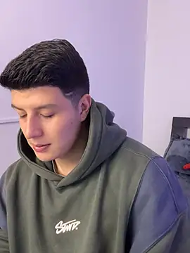 Goldenknight33 online show from February 18, 2026, 3:52 pm