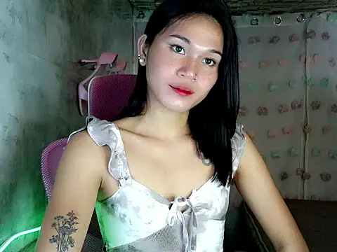 Snapshot of bombely_69 chatting on April 10, 2026, 7:02 am bombely 69 online show from April 10, 2026, 7:02 am