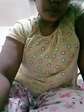 Snapshot of porimoi_505 chatting on August 1, 2026, 4:23 am porimoi 505 online show from August 1, 2026, 4:23 am