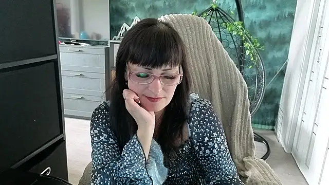 Eila Morigan online show from May 14, 2026, 6:20 am