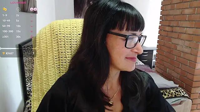 Snapshot of Eila_Morigan chatting on July 19, 2026, 7:34 am Eila Morigan online show from July 19, 2026, 7:34 am
