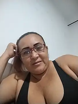 Nini Love  online show from April 1, 2026, 3:07 am