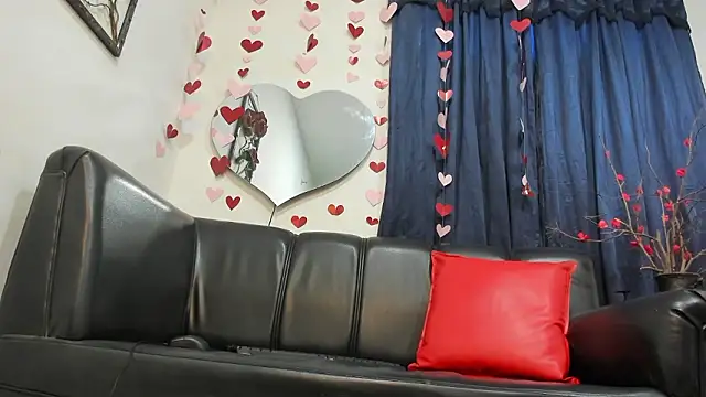 CaramelDesire online show from February 19, 2026, 1:07 pm