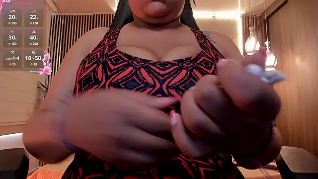 Lyra Black  online show from January 12, 2026, 2:00 pm