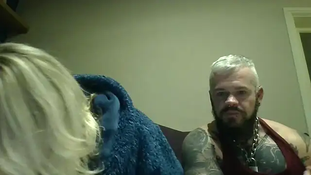 trans man and his dom online show from December 14, 2025, 7:07 pm