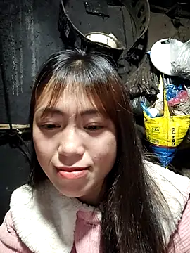 sofia-bae online show from December 14, 2025, 1:05 pm