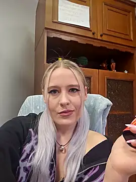 Snapshot of ChristinaWheeled11 chatting on February 13, 2026, 2:24 pm ChristinaWheeled11 online show from February 13, 2026, 2:24 pm