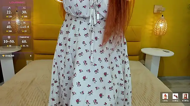 LisaAmoree online show from July 7, 2026, 6:47 am