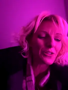 GiggleCatalyst online show from January 7, 2026, 1:30 am