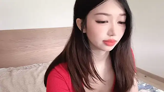 Snapshot of cici-r0 chatting on February 15, 2026, 12:47 pm cici-r0 online show from February 15, 2026, 12:47 pm