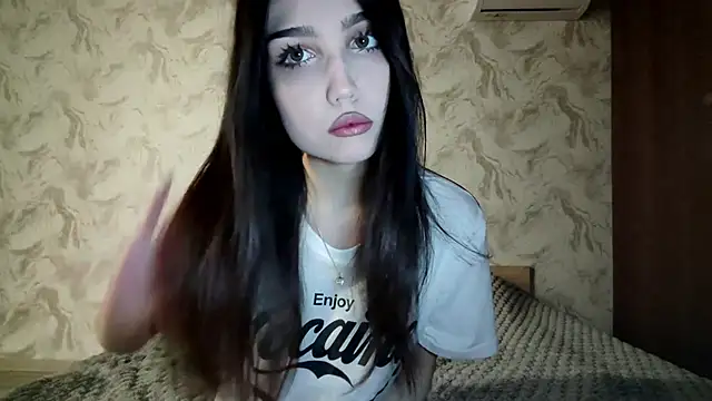 Qwami Amie online show from February 26, 2026, 4:17 pm