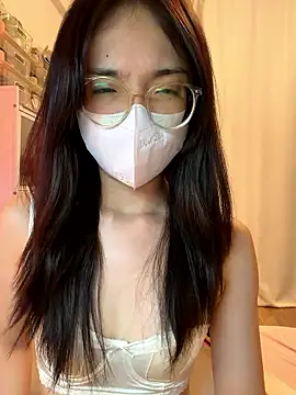 mimichannn99 online show from April 7, 2026, 5:35 pm