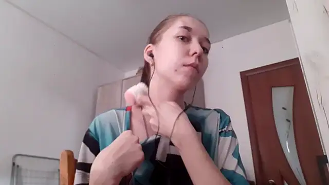 Snapshot of Annette_meow1 chatting on February 12, 2026, 7:03 am Annette meow1 online show from February 12, 2026, 7:03 am