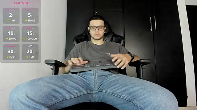 Liam Mateo online show from January 14, 2026, 3:45 am