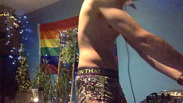 nutt max online show from December 23, 2025, 1:25 am