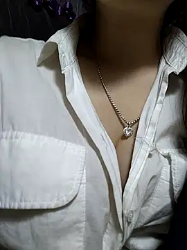 Snapshot of neko-nancy chatting on April 14, 2026, 1:11 am neko-nancy online show from April 14, 2026, 1:11 am