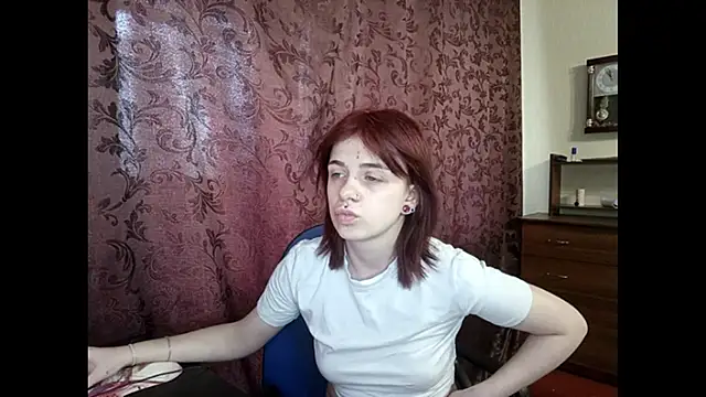 IleanaPishko online show from February 24, 2026, 10:57 am