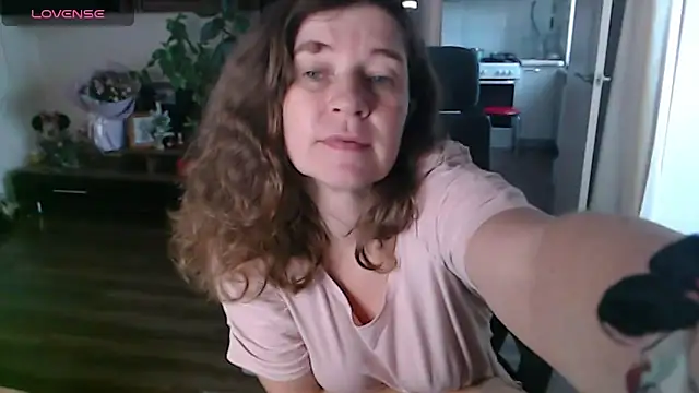 SofiaBoone online show from January 7, 2026, 8:06 am