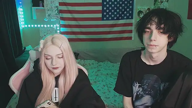 Snapshot of midnight_memories chatting on February 15, 2026, 1:13 am midnight memories online show from February 15, 2026, 1:13 am