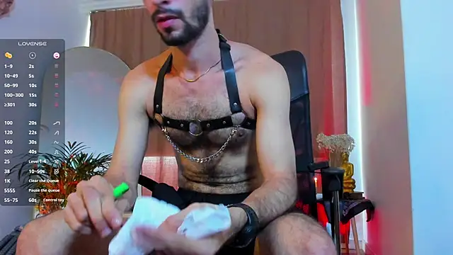  YOURHERO online show from April 16, 2026, 5:25 pm