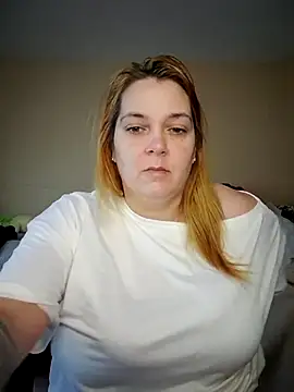Aria423 online show from May 15, 2026, 10:44 am