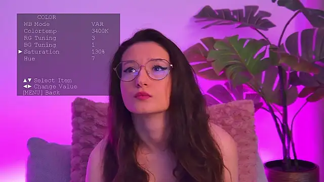 Snapshot of TheaMalekoo chatting on March 18, 2026, 7:44 am TheaMalekoo online show from March 18, 2026, 7:44 am