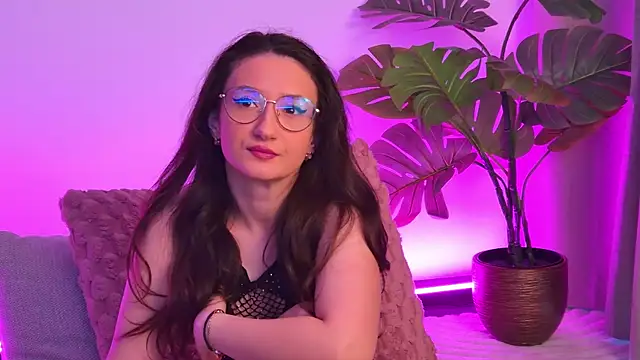 Snapshot of TheaMalekoo chatting on March 29, 2026, 7:08 am TheaMalekoo online show from March 29, 2026, 7:08 am