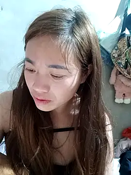 little-effy online show from March 8, 2026, 7:50 pm