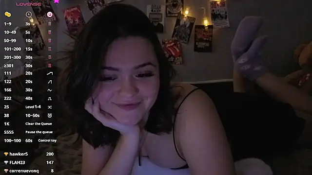 Snapshot of YummyTira chatting on February 8, 2026, 6:17 am YummyTira online show from February 8, 2026, 6:17 am