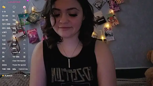 Snapshot of YummyTira chatting on February 20, 2026, 6:26 am YummyTira online show from February 20, 2026, 6:26 am