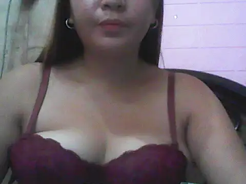 Snapshot of Chinita_charm chatting on January 15, 2026, 12:15 am Chinita charm online show from January 15, 2026, 12:15 am
