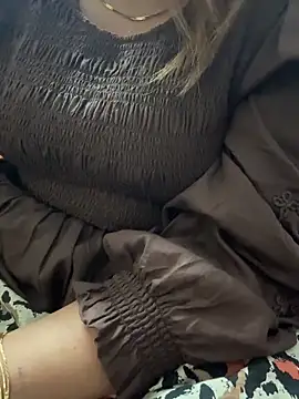 butterflyslay online show from March 23, 2026, 1:59 pm