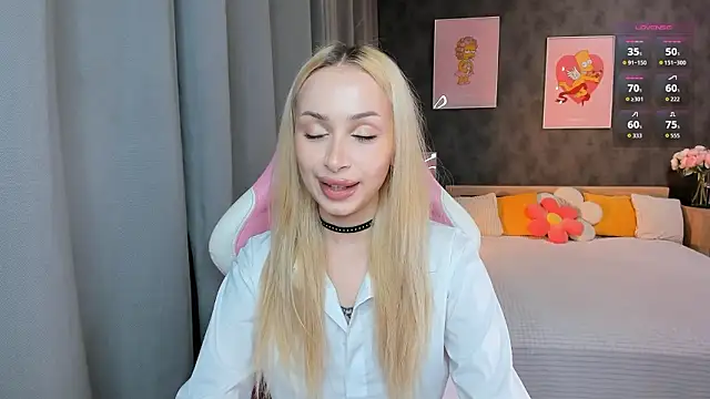 LanaMiracle online show from February 26, 2026, 4:00 am