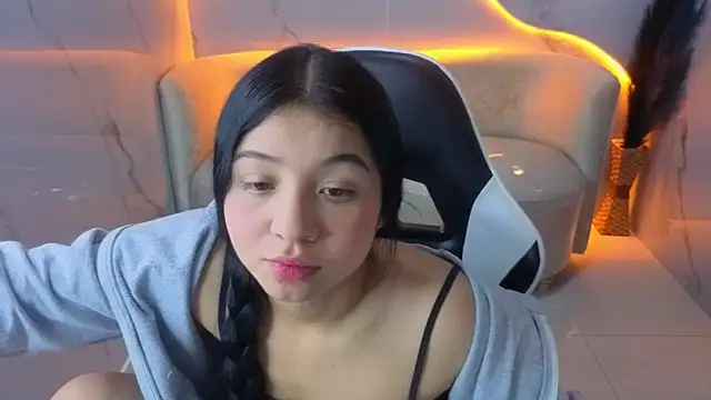 Snapshot of Sofi_Adams_Tx chatting on December 22, 2025, 1:19 pm Sofi Adams Tx online show from December 22, 2025, 1:19 pm